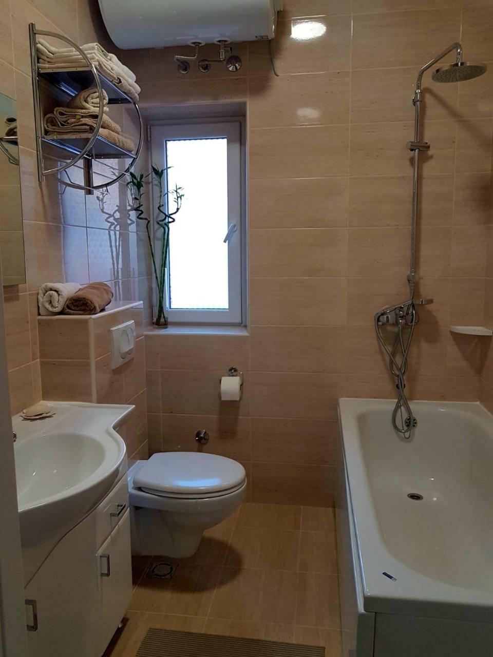 Apartman Natalia Тиват Экстерьер фото